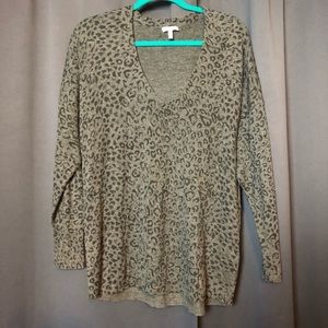 Joie shirt leopard animal print size large EUC